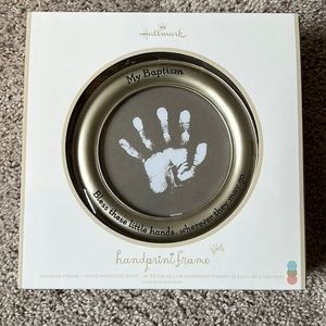 NWT Hallmark handprint frame